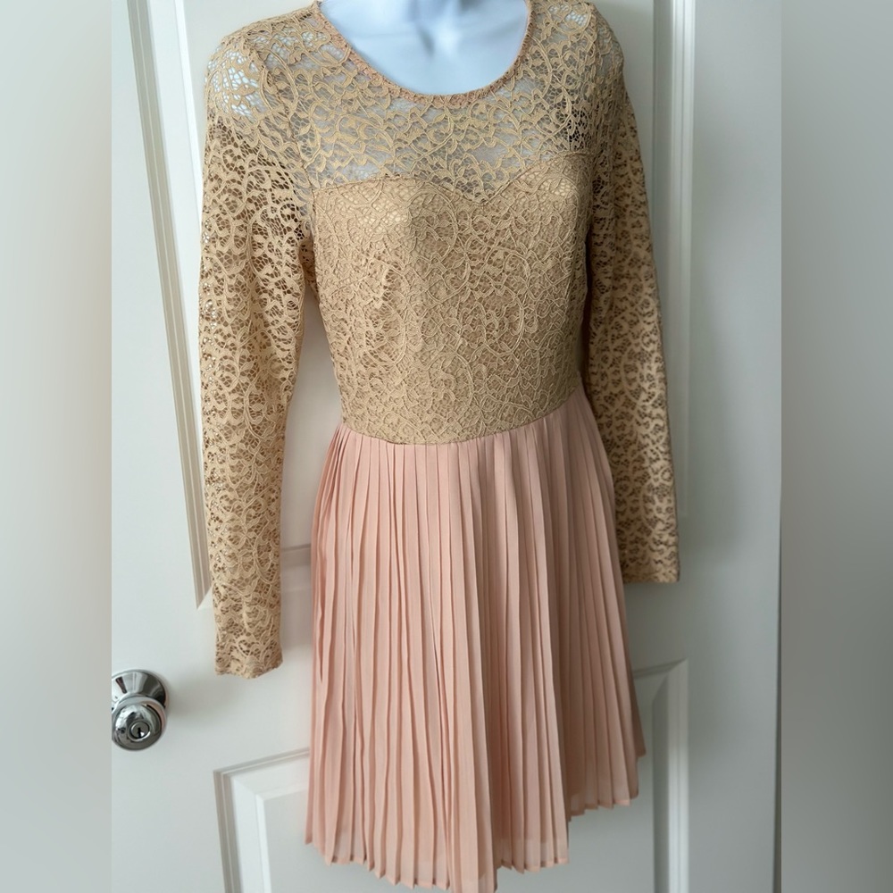 Misguided Beige Lace Dress